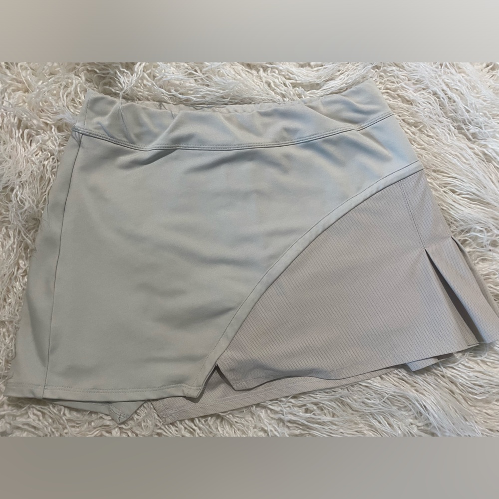 Inphorm Women activewear. Good condition.